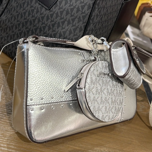 Michael Kors Jet Set Travel Small Metallic Patchwork Signature Logo Crossbody - Picture 10 of 16